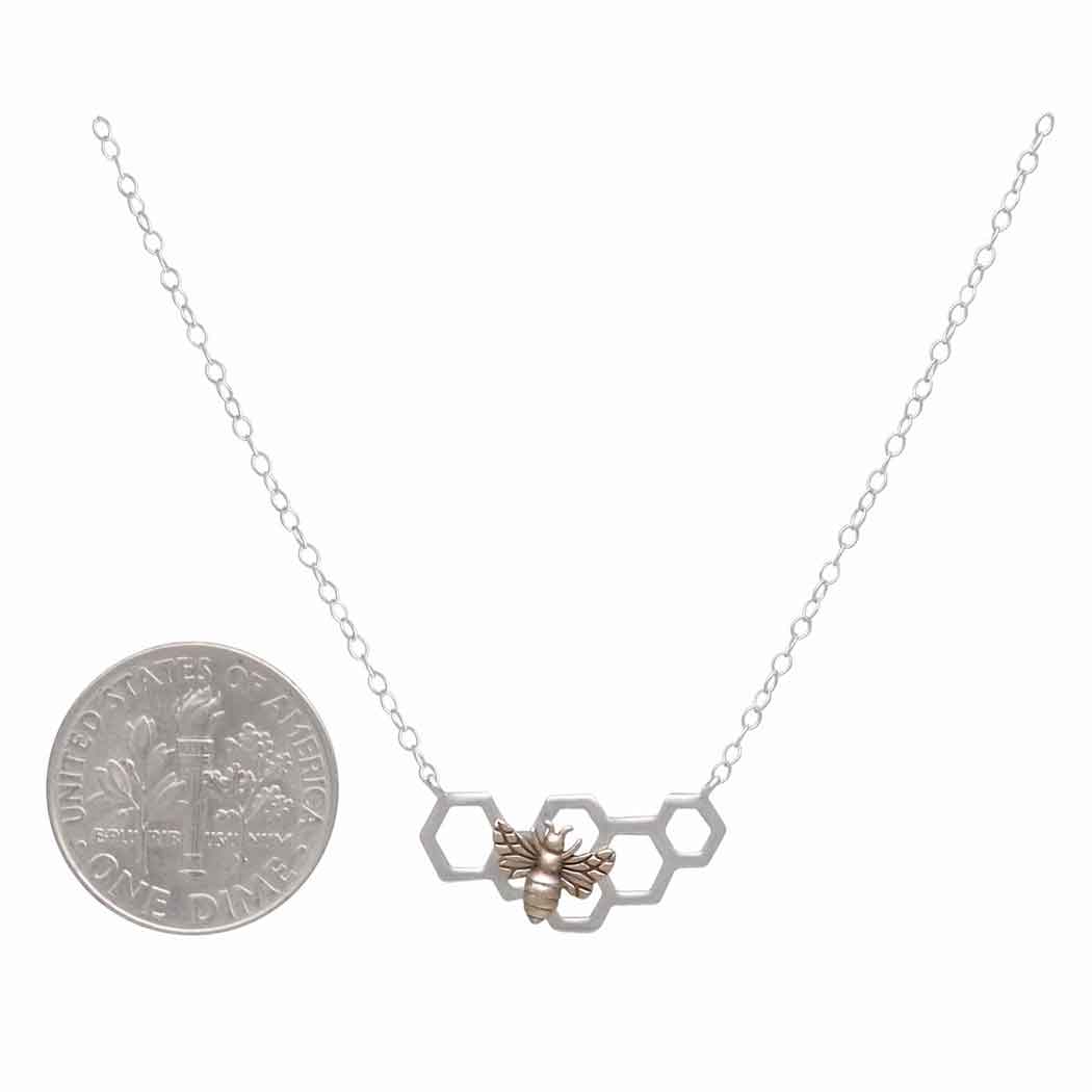 Halssmykke med honningbie