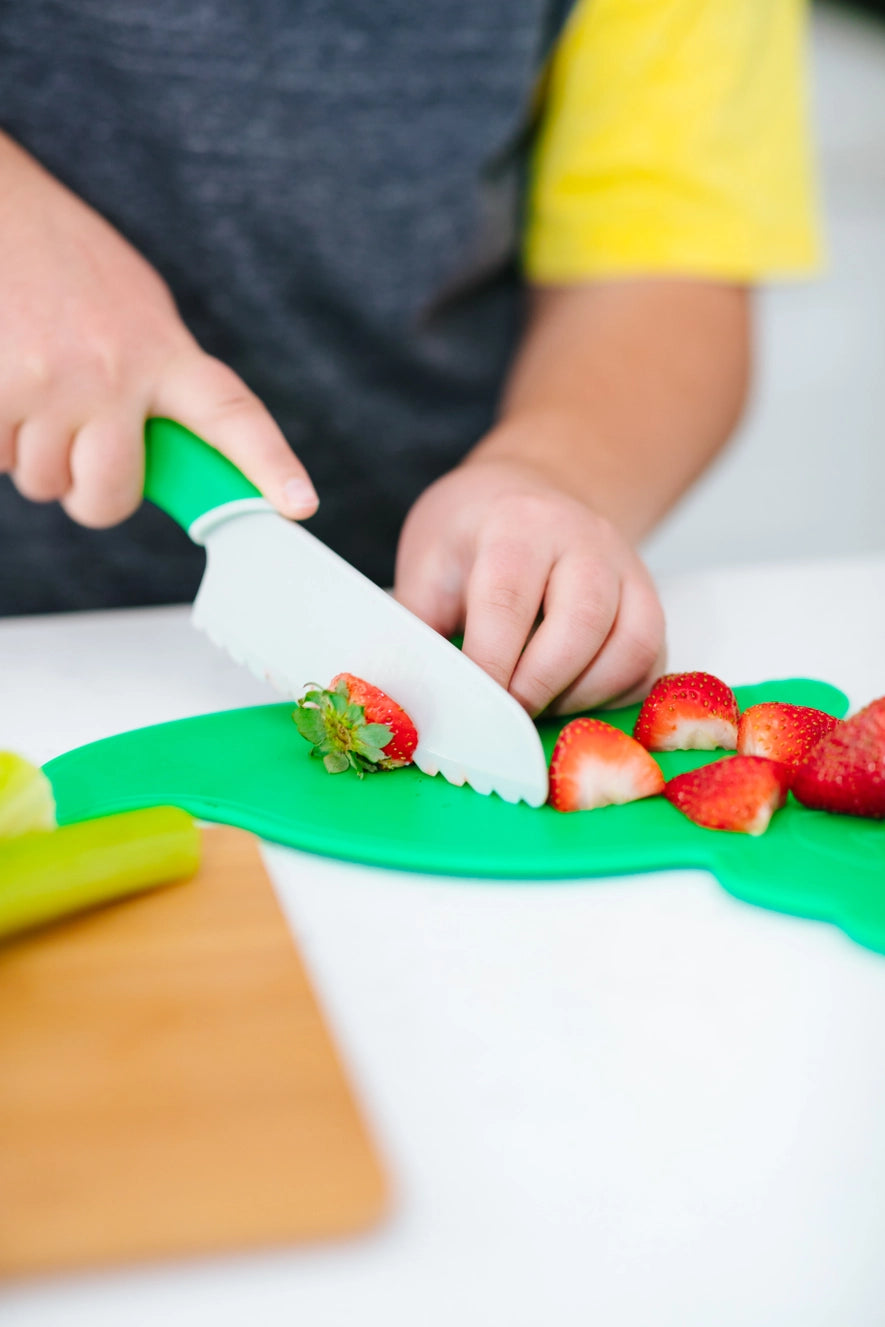 Dinosaur cutting blade and child-friendly knife