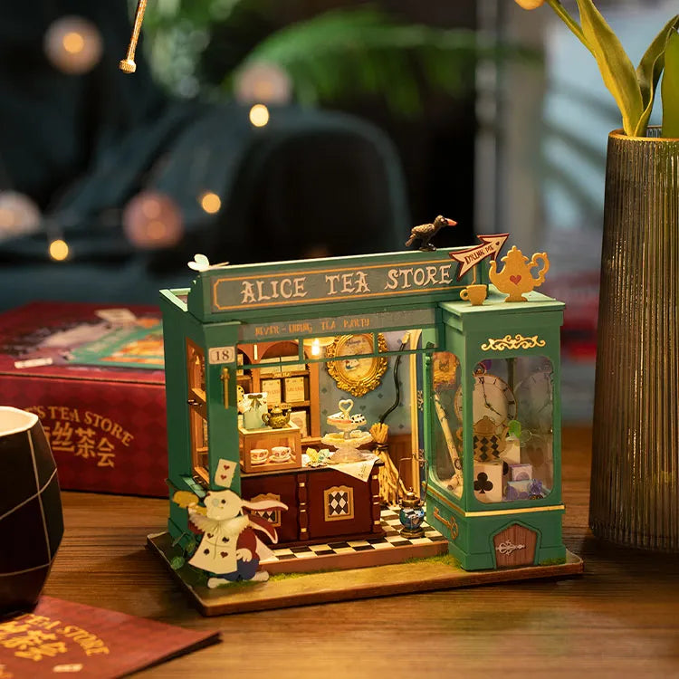 B-vare: Byggesett i tre - Alice's te-butikk