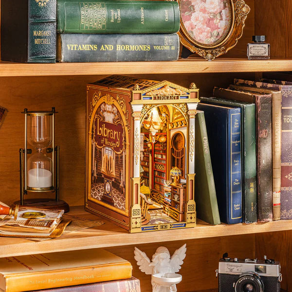Bokhyllesmug – Eventyrbiblioteket